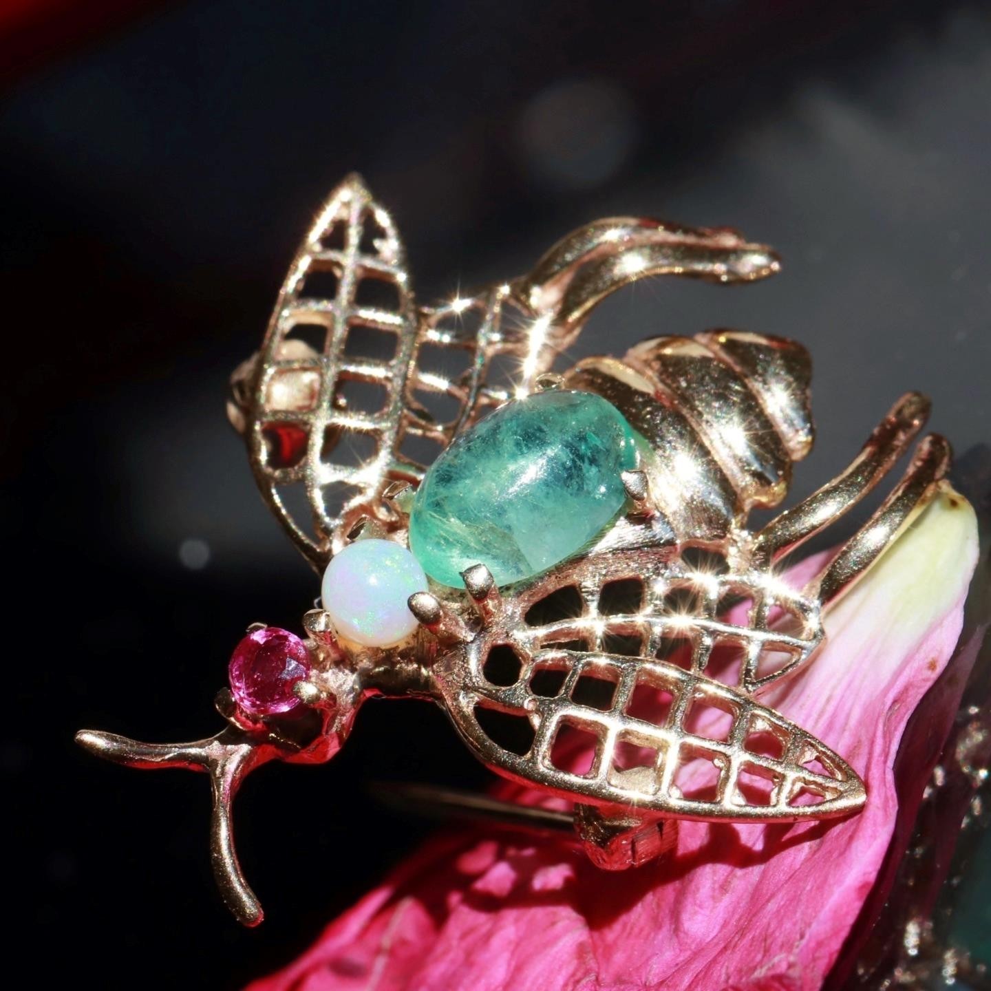 14k yellow gold brooch 0.90ct natural multi gemstone 0.97″ bee pin 2.24gr N3140