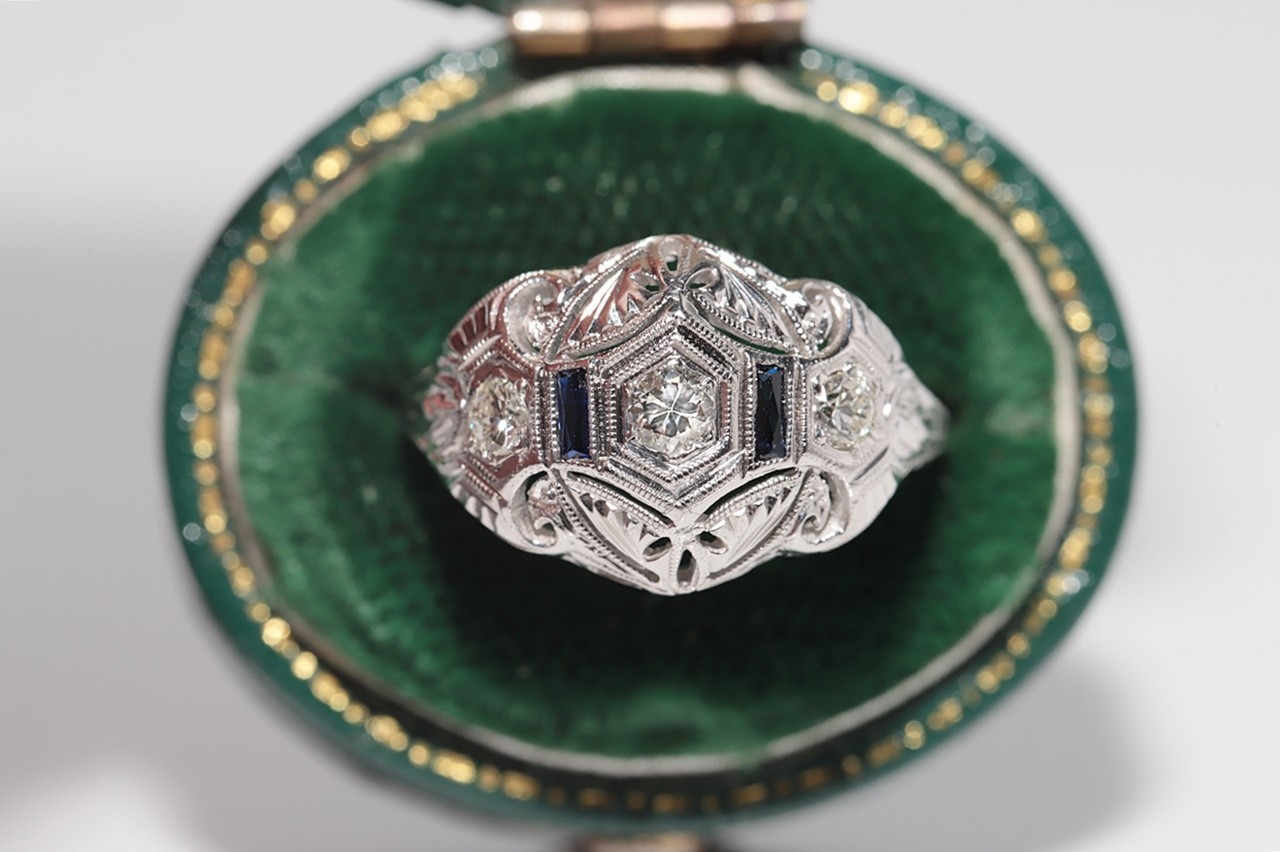 Antique Circa 1920s Art Deco 18k Gold Natural Diamond And Sapphire Ring