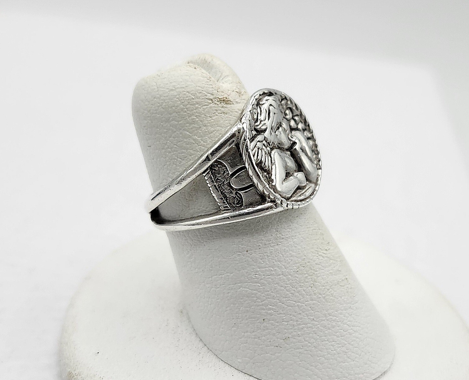 Designer Vintage Shube’s Dakota West Sterling Silver Cherub Angel Ring Size 5