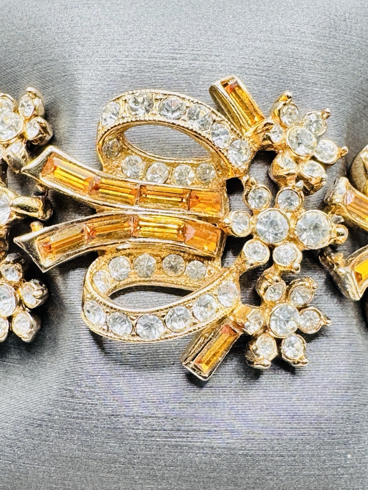Vintage ORA Topaz Baguette Rhinestone Bracelet Stunning Ribbons & Flowers