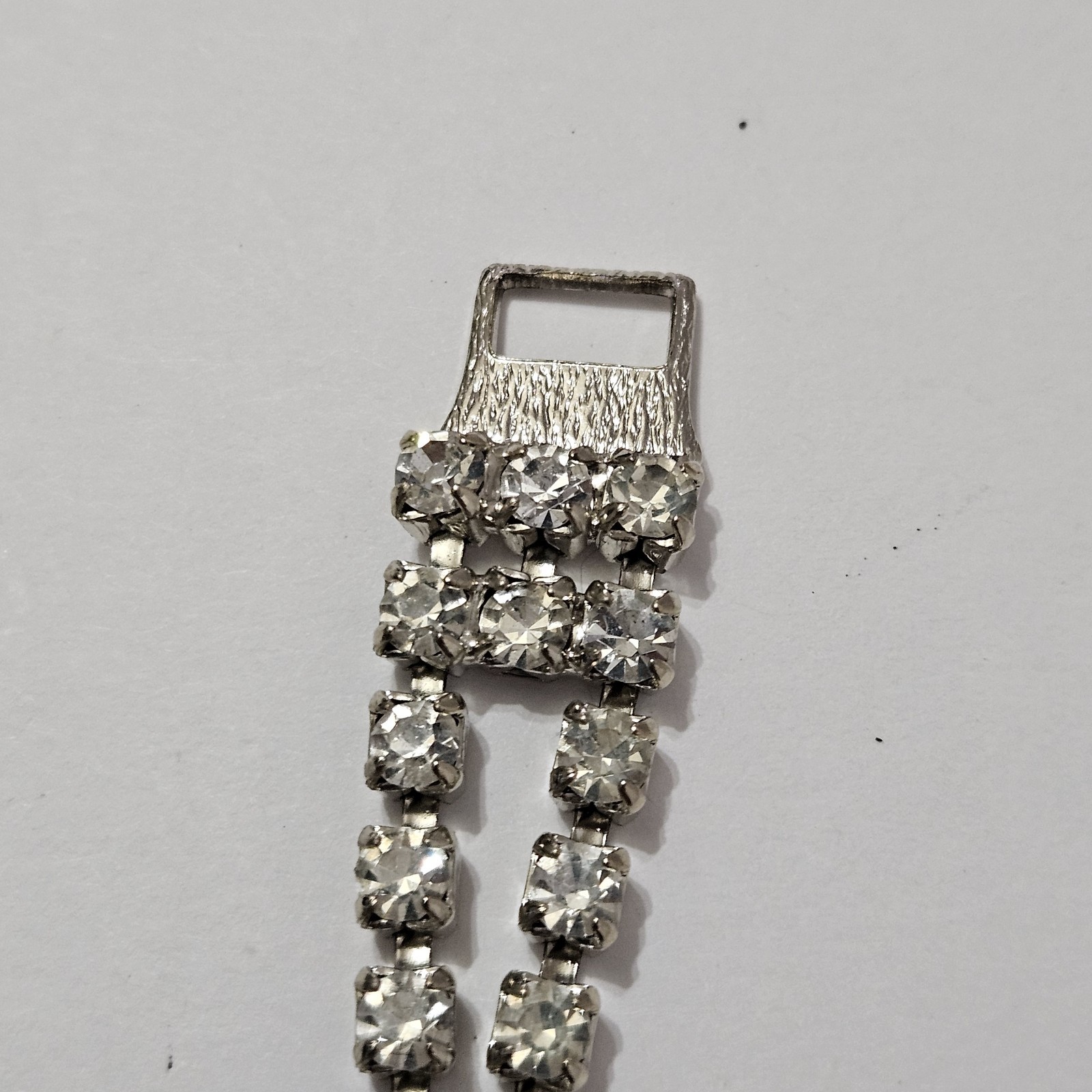 Elegant Vtg 7″ Rhinestone Bracelet 2 Rows Of Small Stones 3 Larger Center Stones