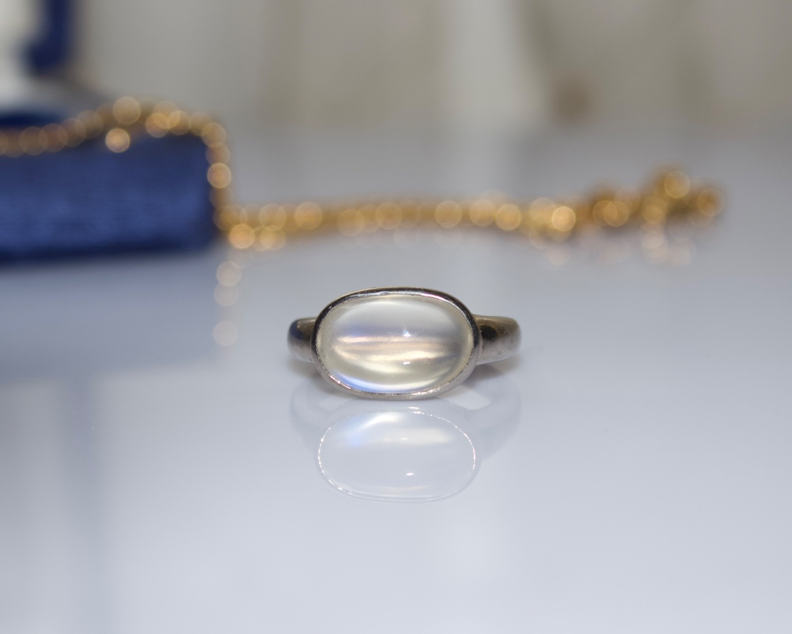 Vintage 14k White Gold Moonstone Bezel Set Solitaire Stacking Band Ring