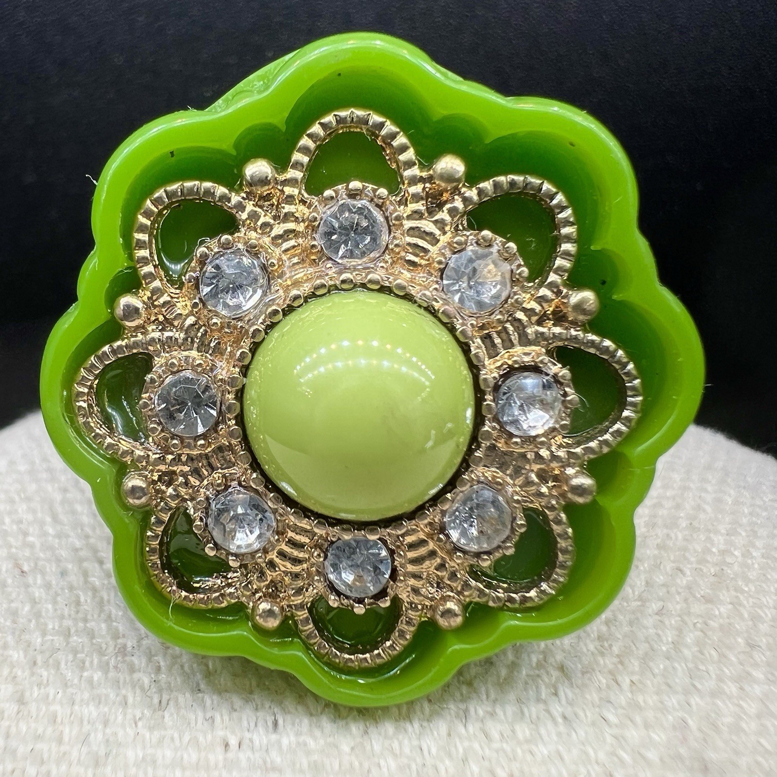 Vintage Lime Green Lucite Ring Bangle Bracelet Set Rhinestone Flower Atomic