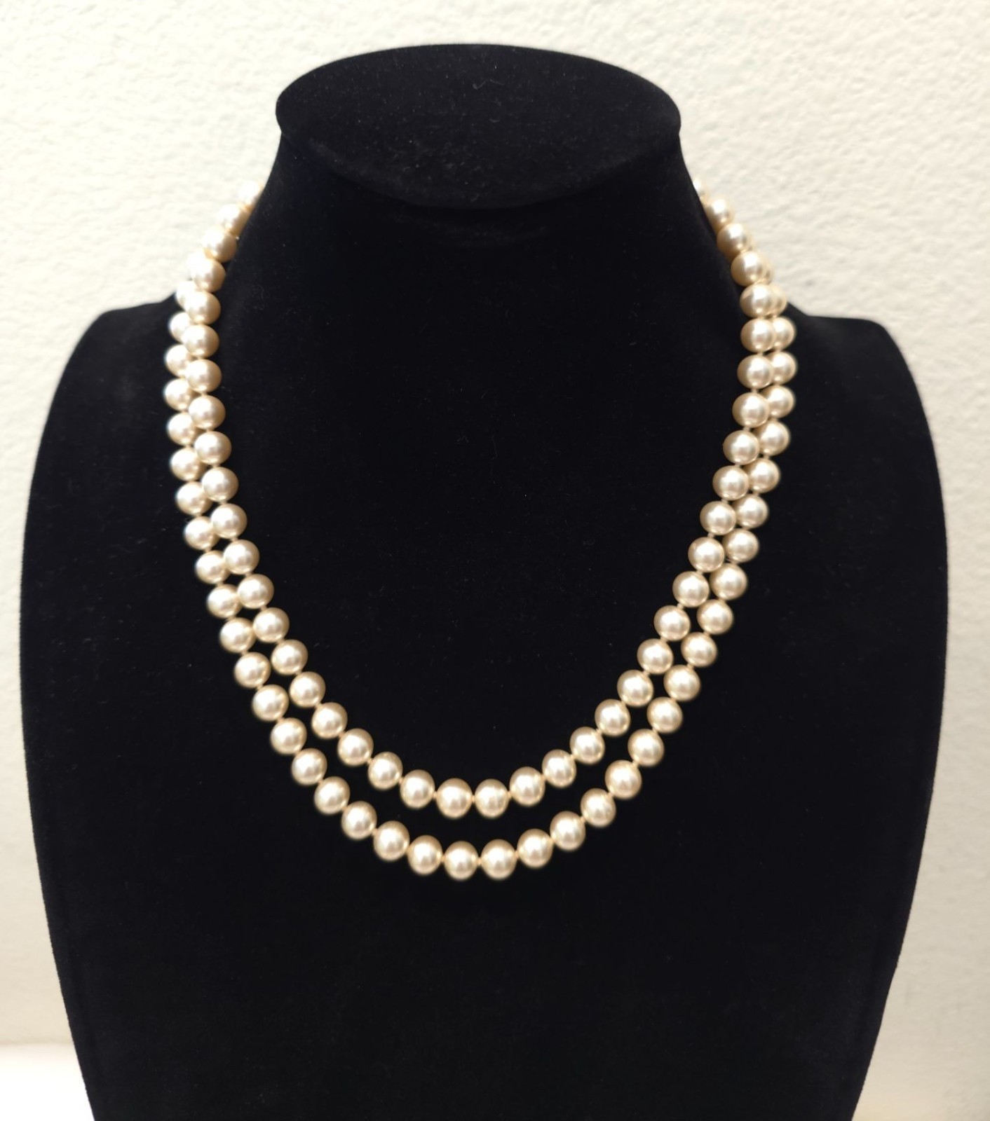 Vintage Double-Strand Ivory Faux Pearl 18″ Necklace With Ornate Gold-Tone Clasp