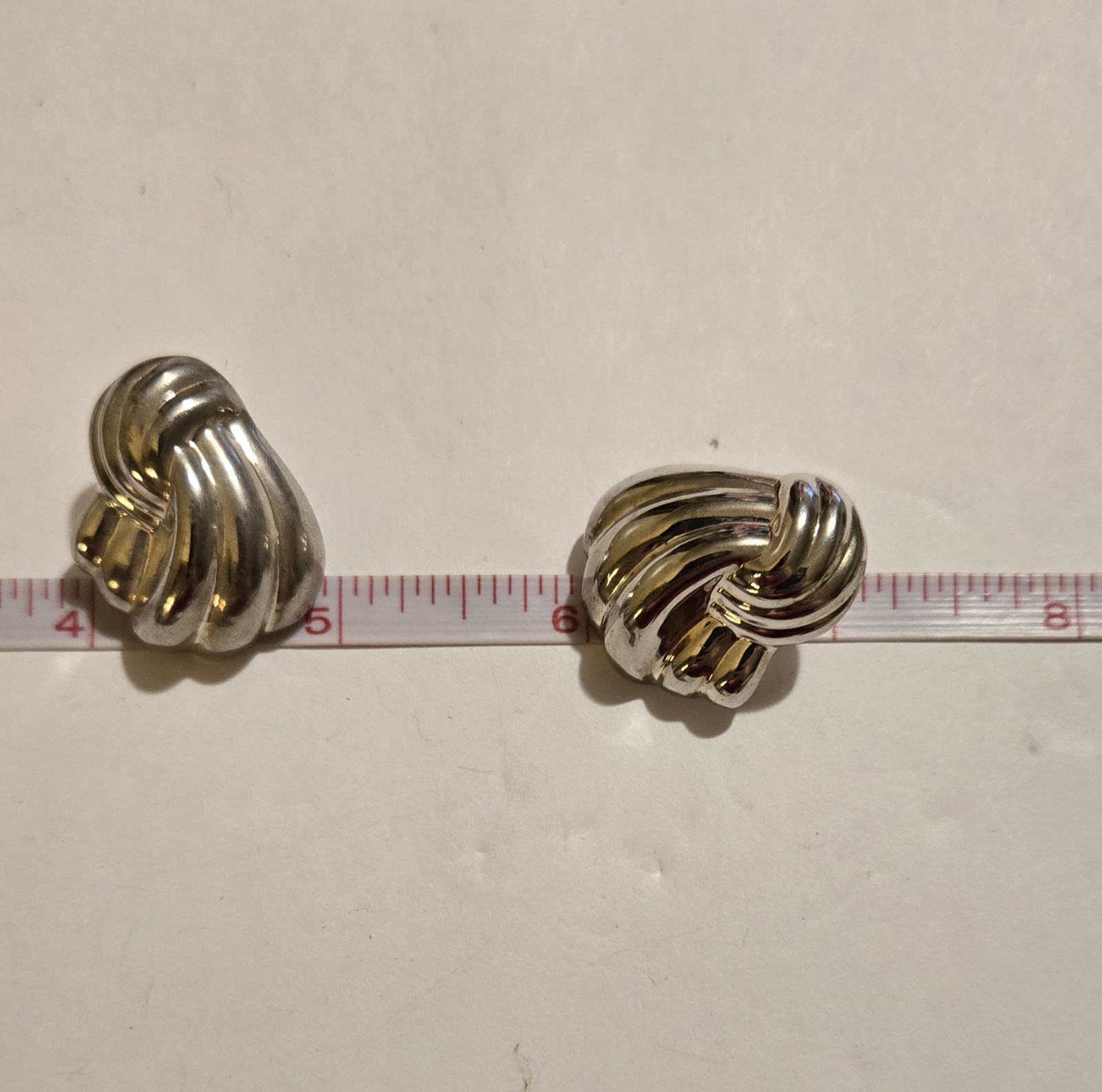 925 Sterling Silver GI Thailand Shell Knot Fan Hollow Earrings No Backs Pierced