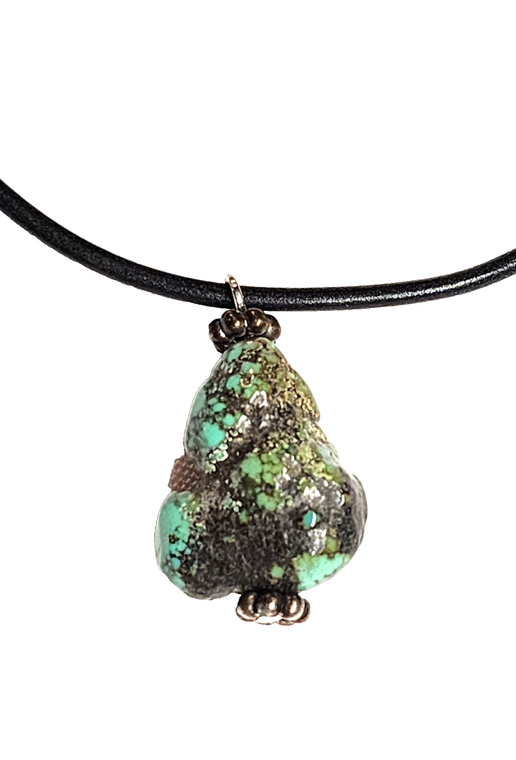 Vintage Natural South-Western Turquoise Bead Pendant Necklace 19″ Black Cord