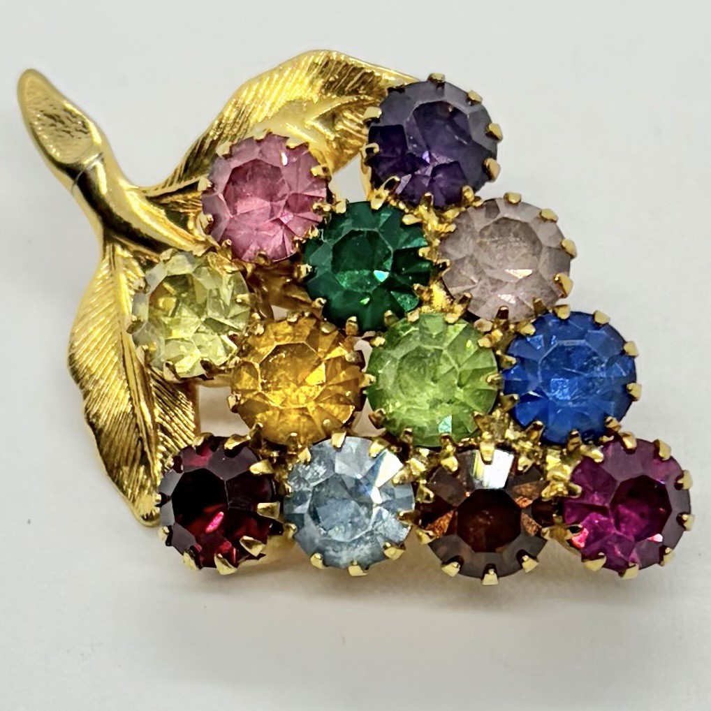 Vtg Multicolor Claw Set Fruit Salad Grapes Bunch Gold Plate Brooch Pin Dogtooth
