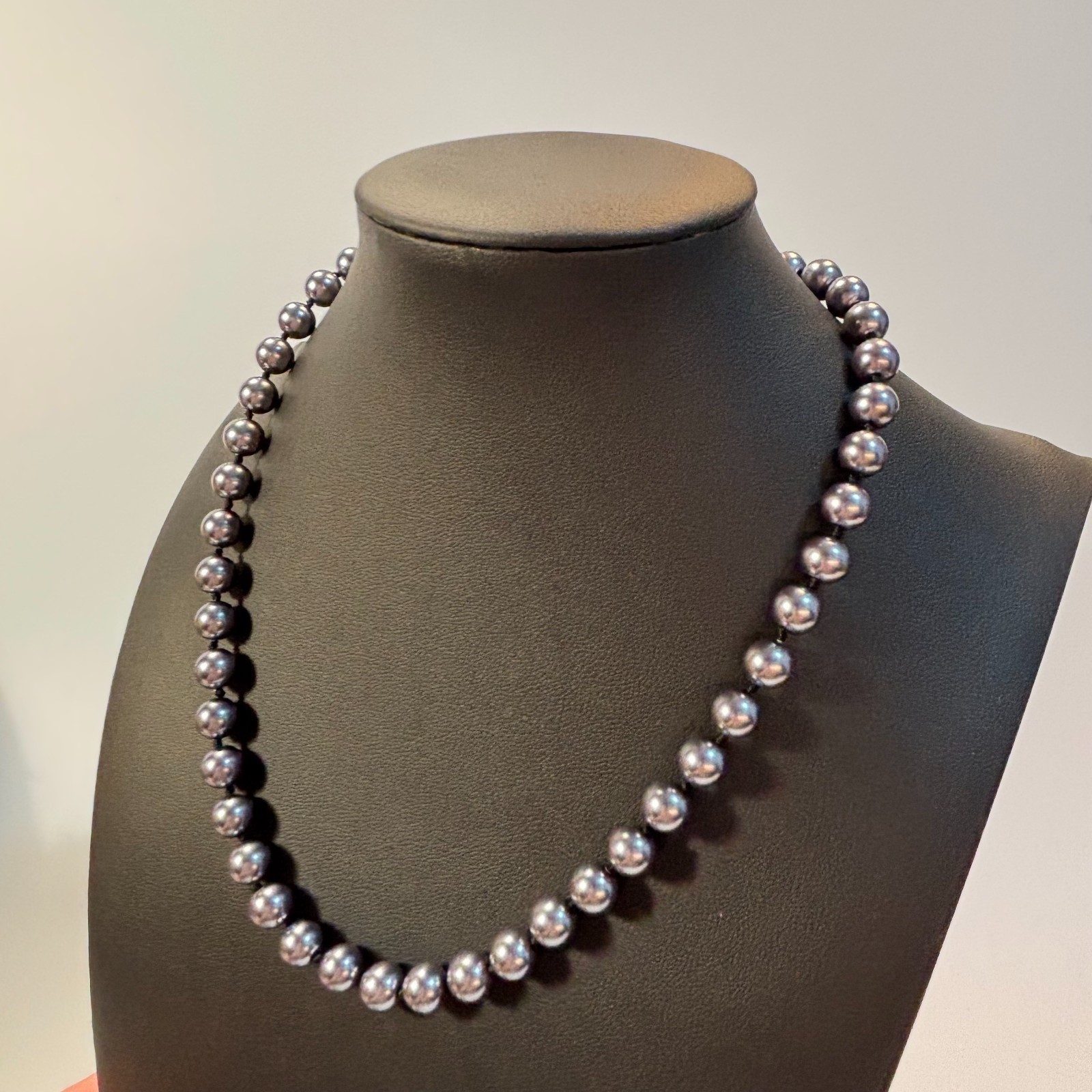 Pearl Necklace Vintage Mid Century Classic Jewelry Black Silver Tone