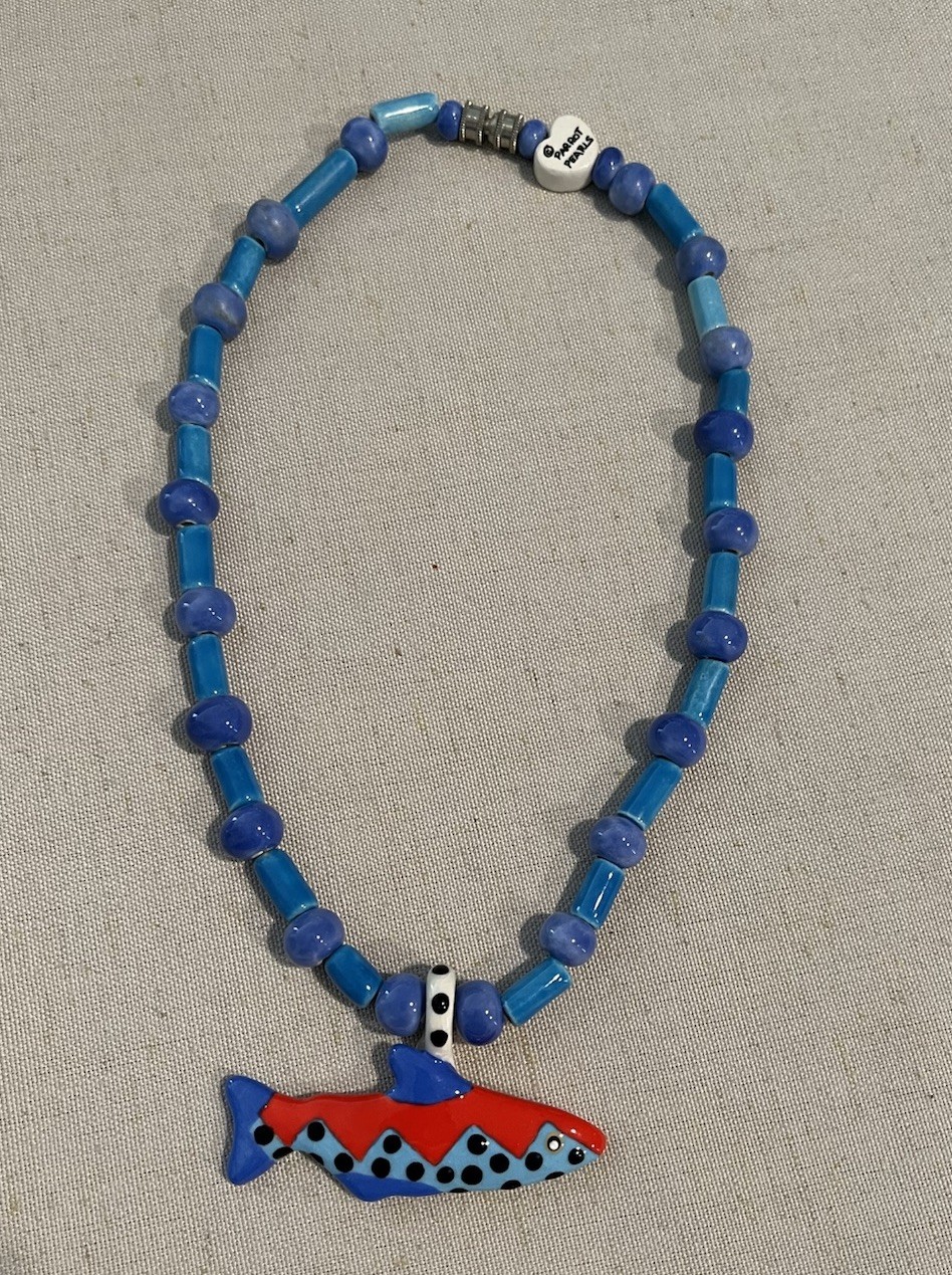 Striking Parrot Pearls Ceramic Beaded Necklace With A Colorful Fish Pendant