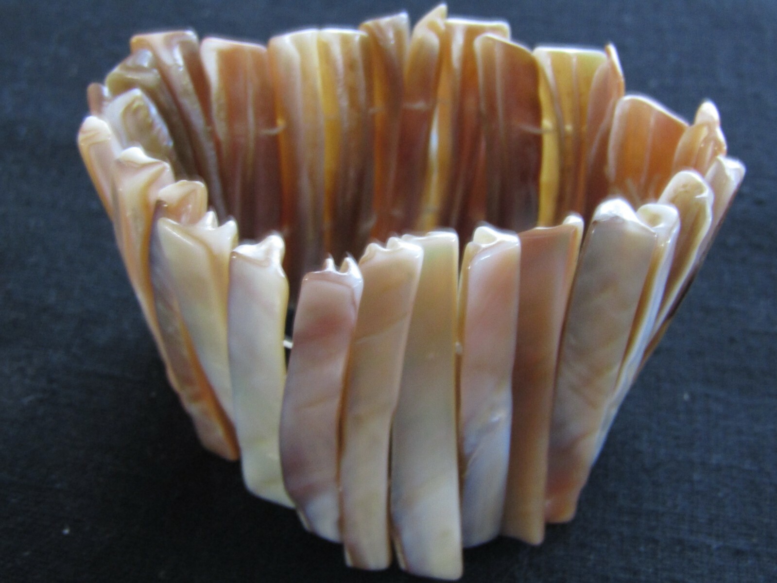 VINTAGE MOTHER OF PEARL EXPANDING BRACELET