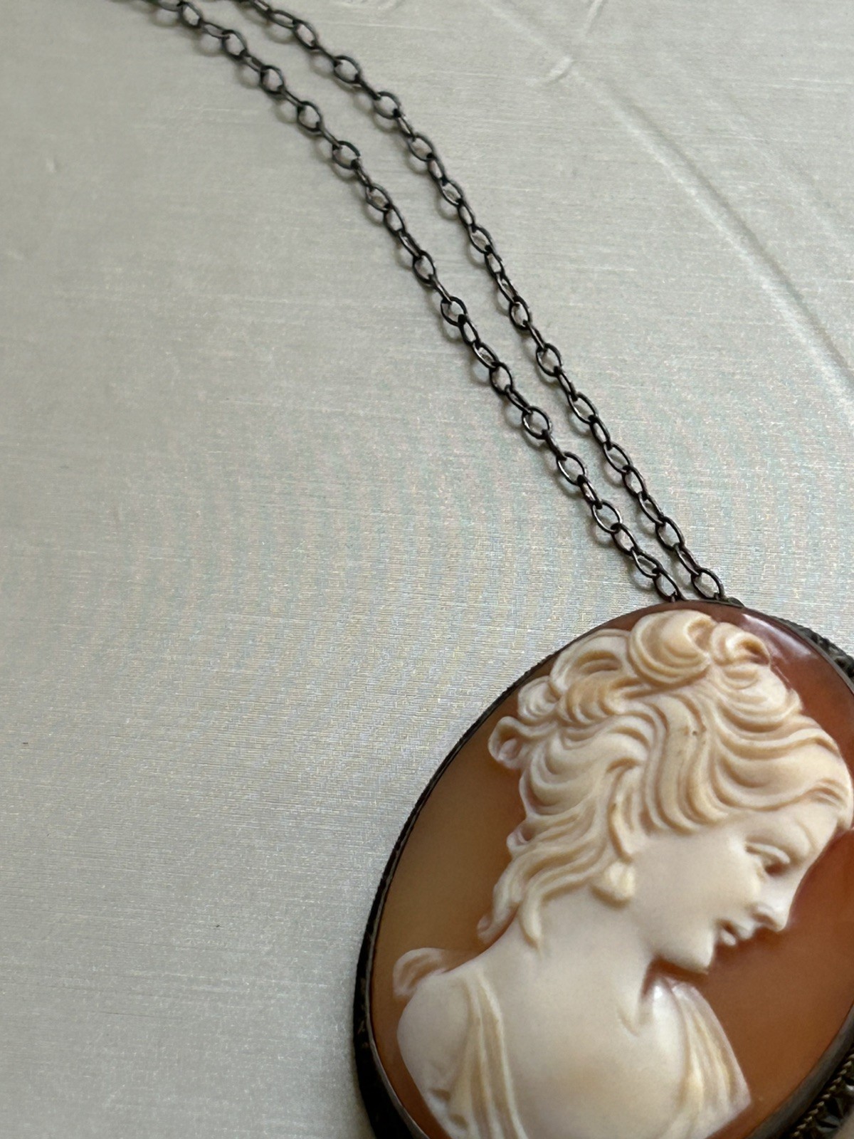 Antique 800 Silver Cameo Pendant Necklace W/Clip On Earrings & Brooch Pendant 2″