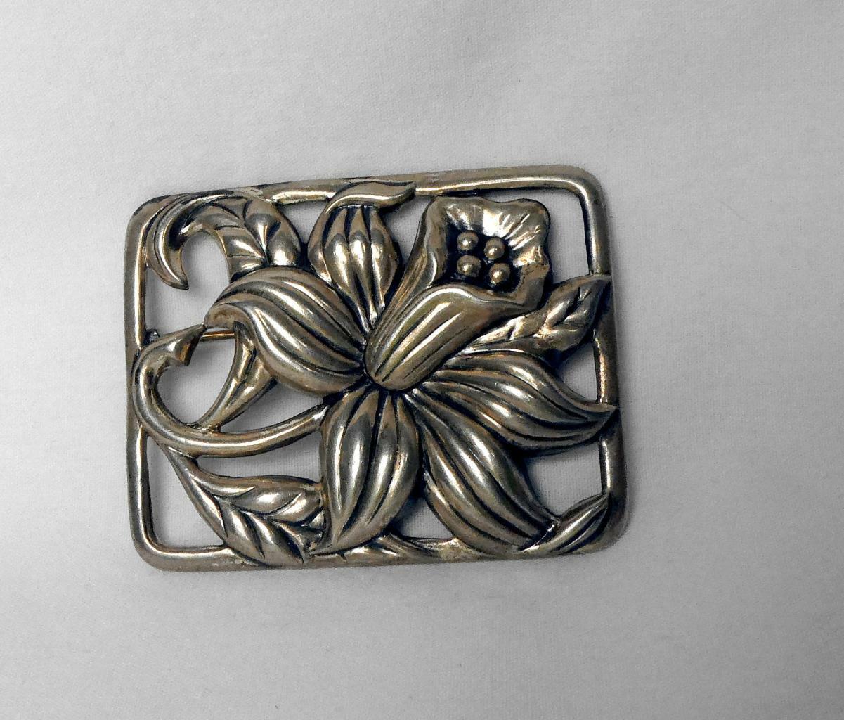 Big Vintage Sterling Art Nouveau Day Oriental Lily Repousse Brooch Patent 21.4g
