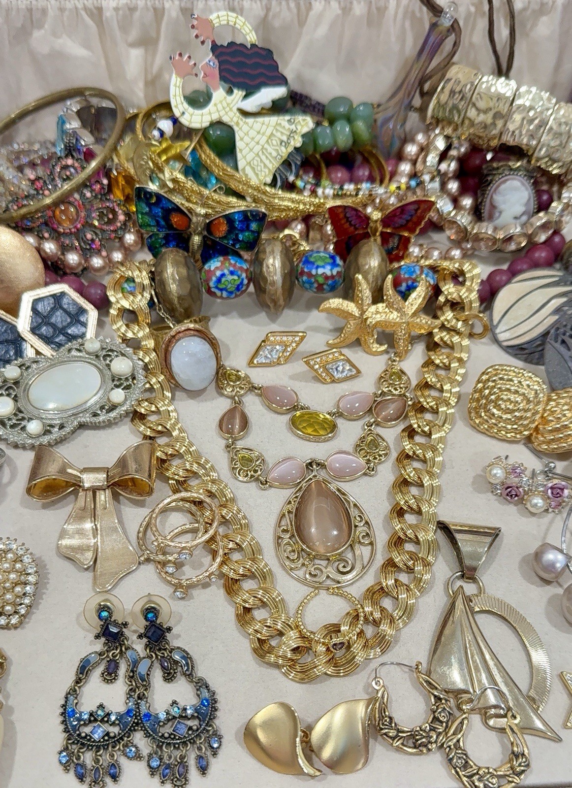 Vintage Estate Costume Jewelry Lot! AVON, MONET and more!