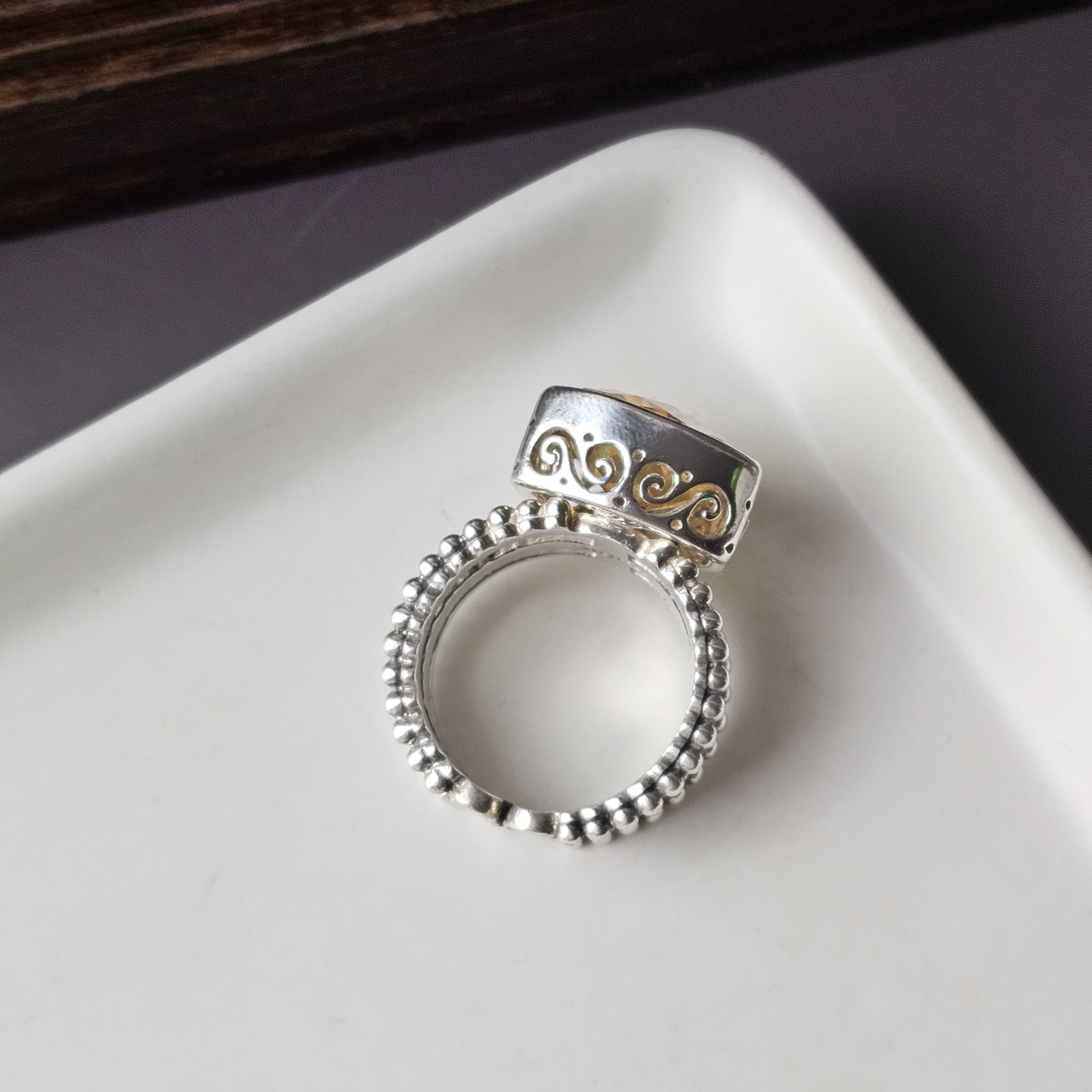 Sajen 925 Sterling Silve Rainbow Champagne Quartz Ornate Ring Size 10 – 15.36 g
