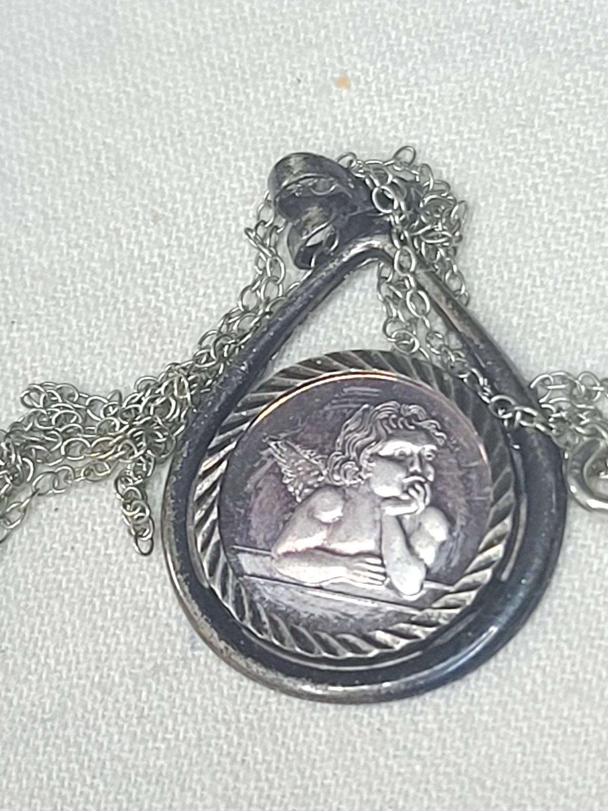 Vintage Cherub .999 Silver 18″ Necklace Removable Framed Center Guardian Angel