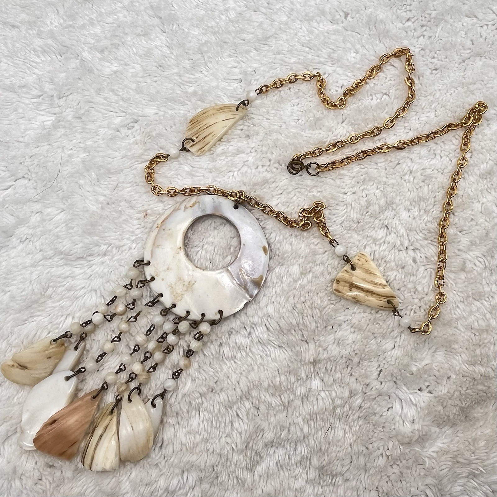Vintage Shell Tassel Necklace Mother of Pearl 28″