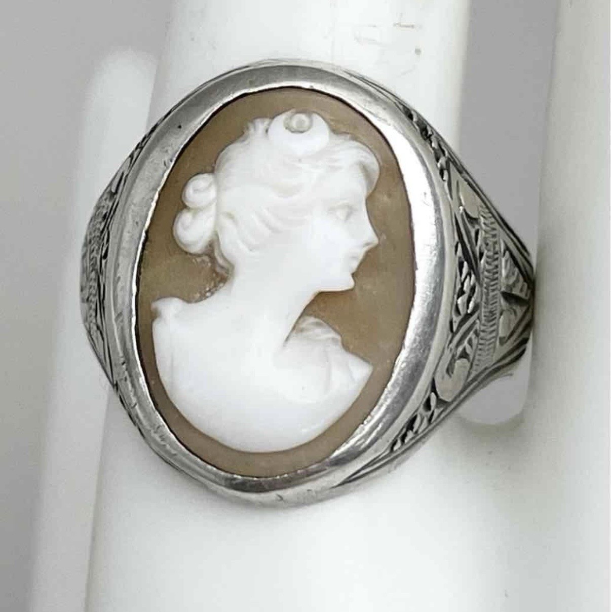 .925 Sterling Silver Vintage Etched /Carved Cameo Portrait Ring 9.4g – Size 11