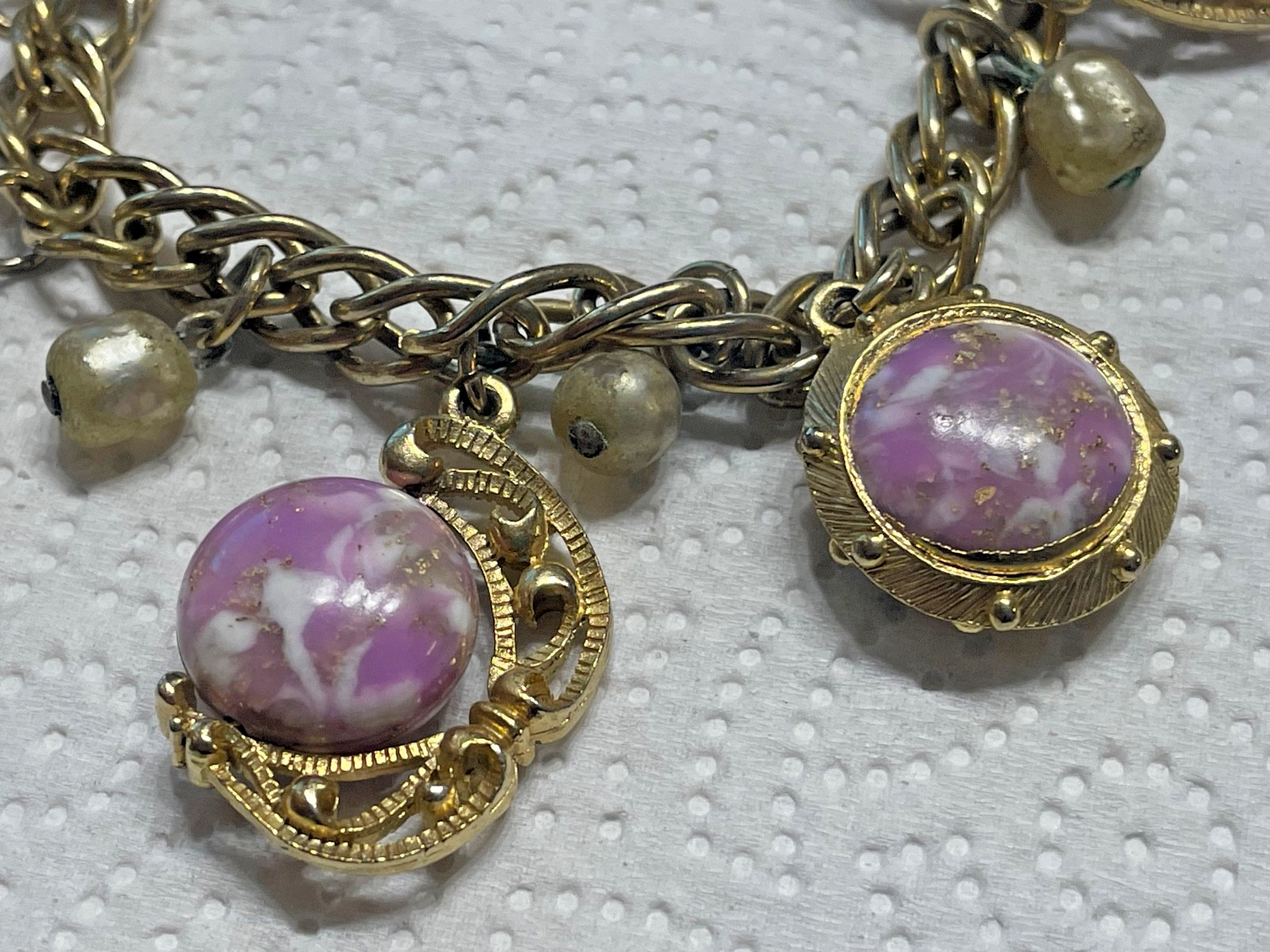 Vintage bracelet purple pearl Art Glass Beaded Gold tone toggle crescent moon 7”