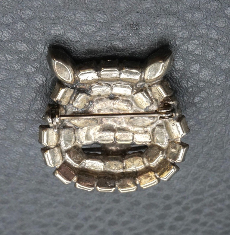 Vintage Cat Kitty Face White Black Rhinestone Crystal Silver Tone Brooch