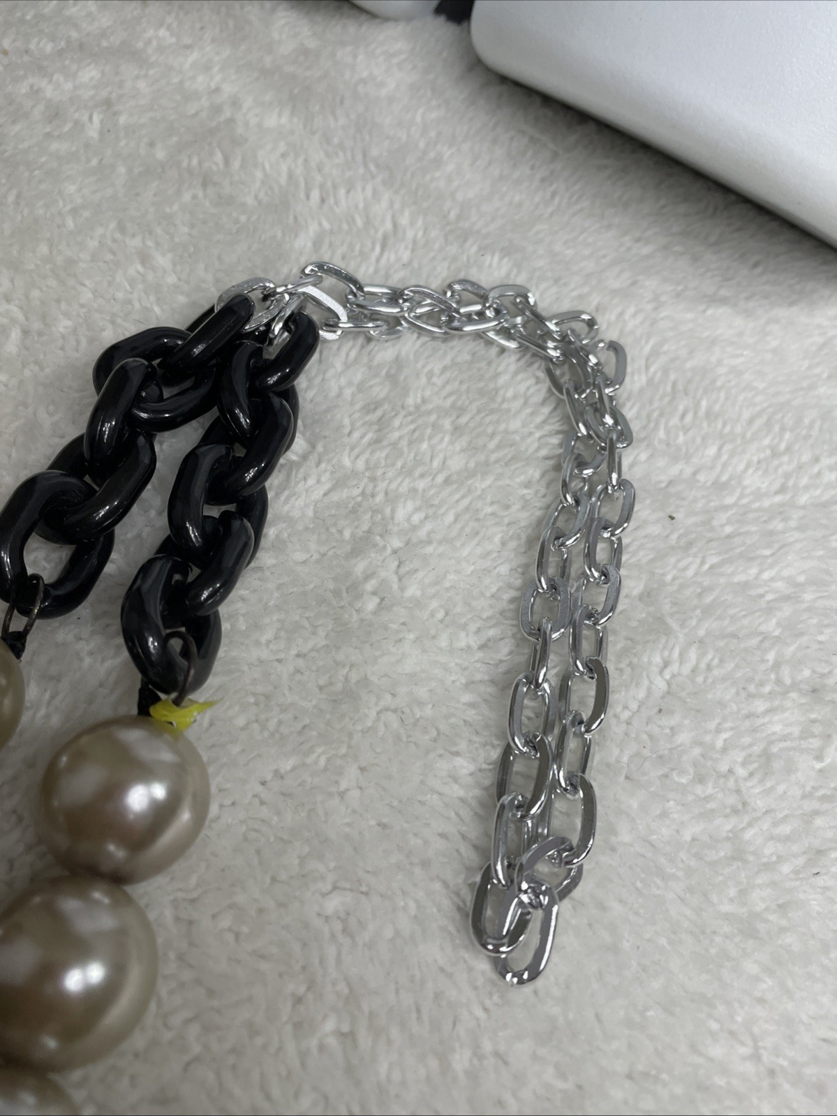 CHUNKY FAUX PEARL Silver Gray Bead Black Chain Link And Silver Chain NEW
