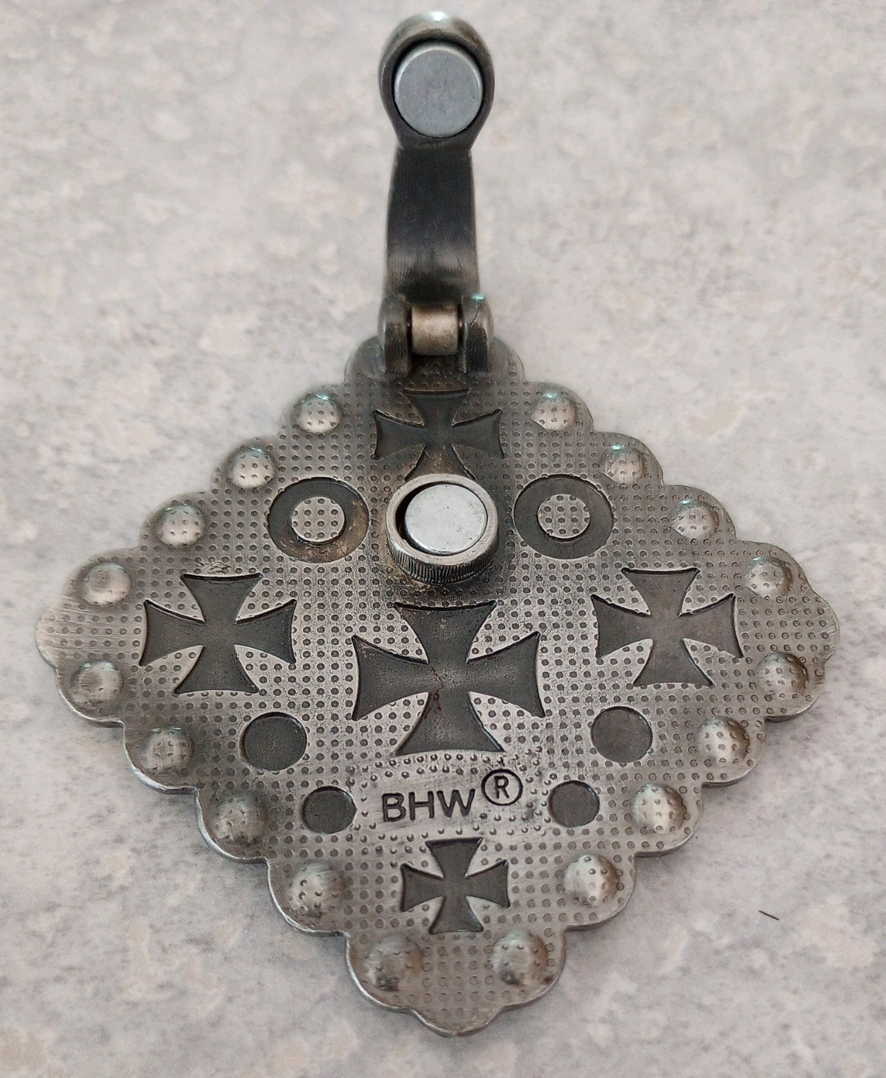 BHW Concho Rhinestone Silver Tone Western Cross Pendant 2.25″ & Magnetic Clasp