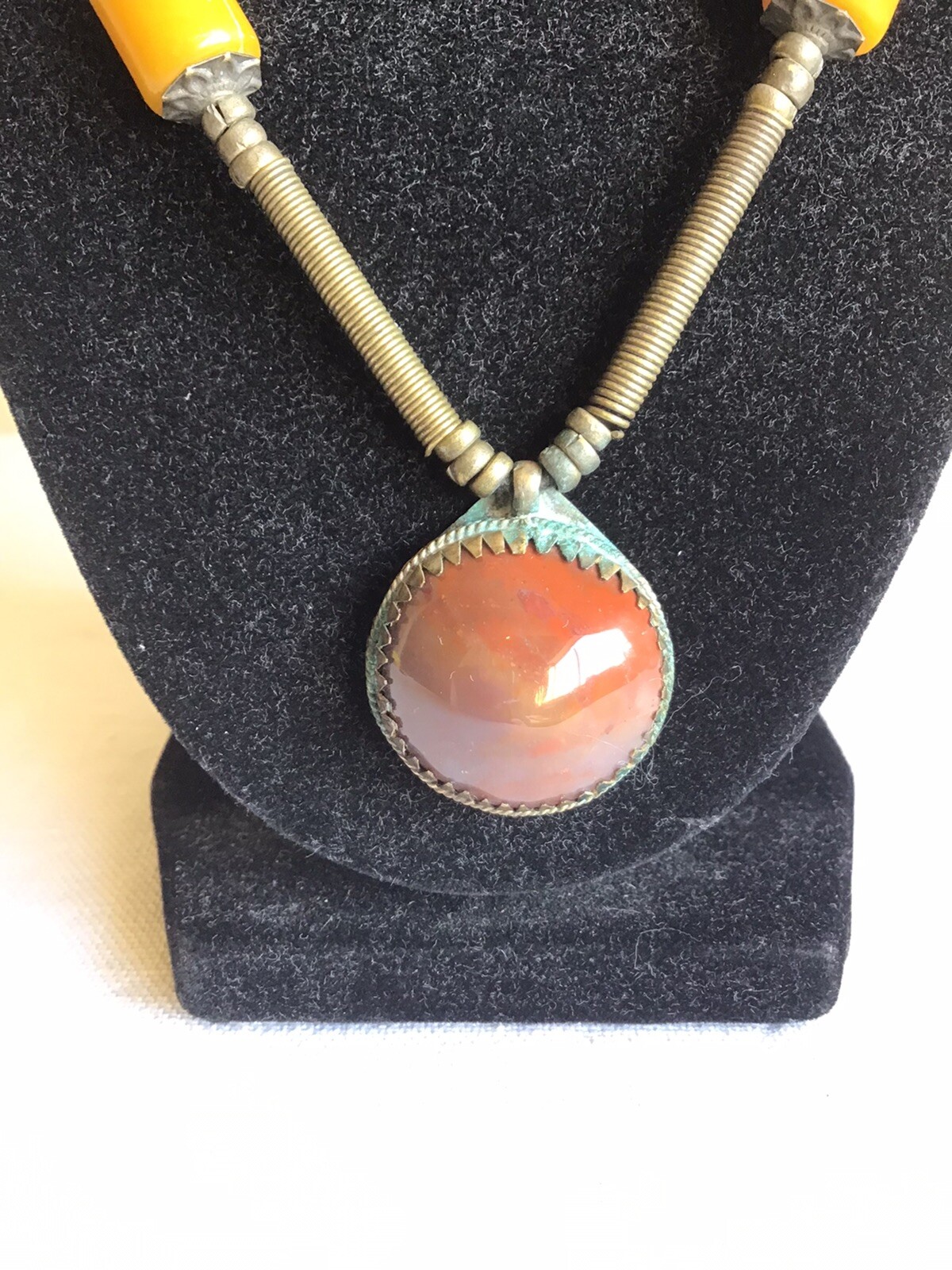 Vintage Brown Agate Handcrafted Metal Beaded Fashion Jewelry Necklace 11″ Long