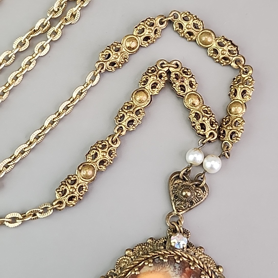 Vintage Victorian Revival Lady Cameo Portrait Necklace Western Germany Gold Tone
