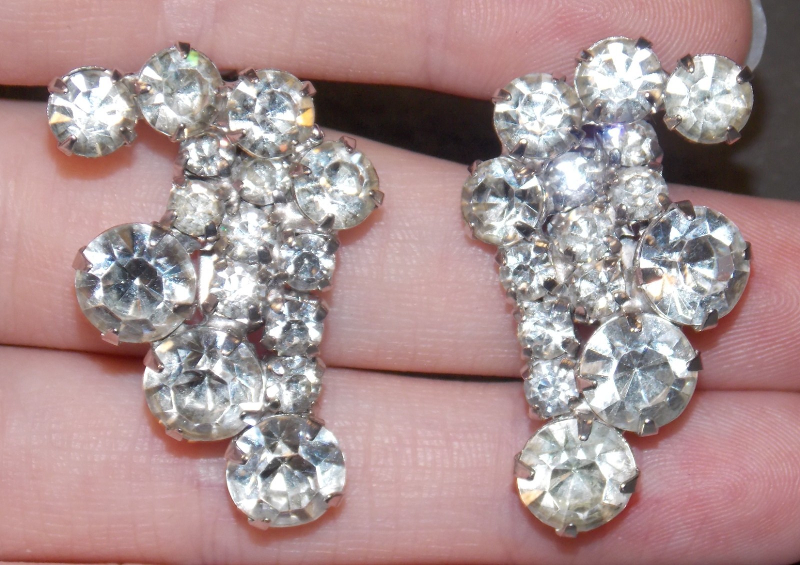 Vintage La Roco Stunning Clear Glass Rhinestone Silvertone Clip Earrings