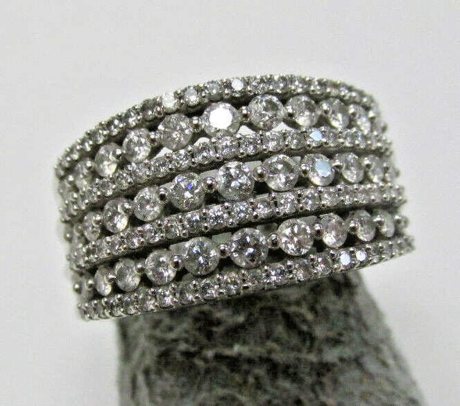 Beautiful 1.00 ctw 10k White Gold Diamond Ring Size 7 Really Nice MAKE OFFER