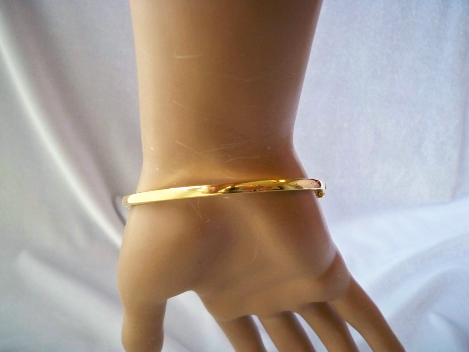 Vintage Open Back Crystal Stone Accents Polished Gold Tone Hinged Cuff Bracelet