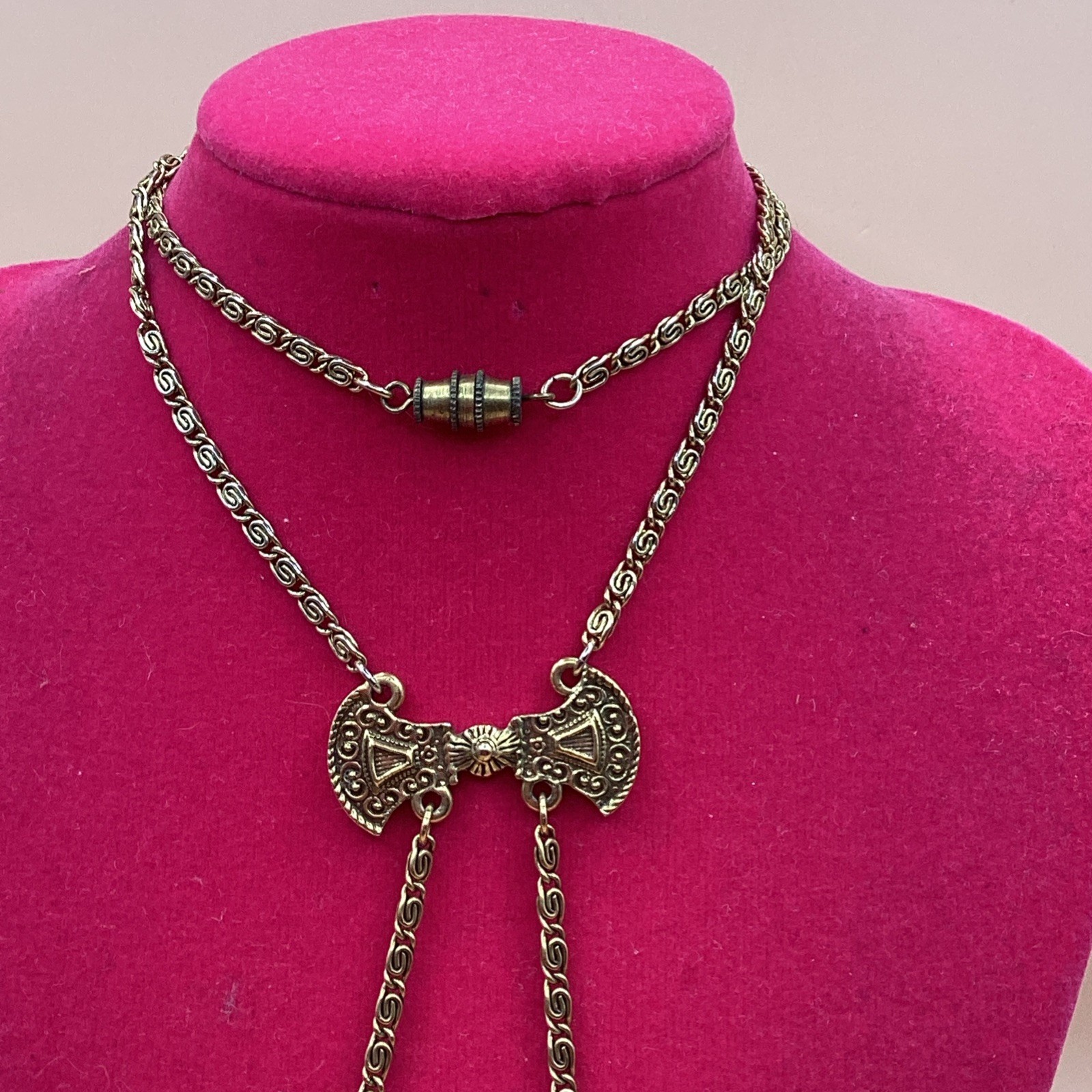Victorian Revival Gold Tone Pendant Necklace W/ Black Oval Cameo Hand Painted