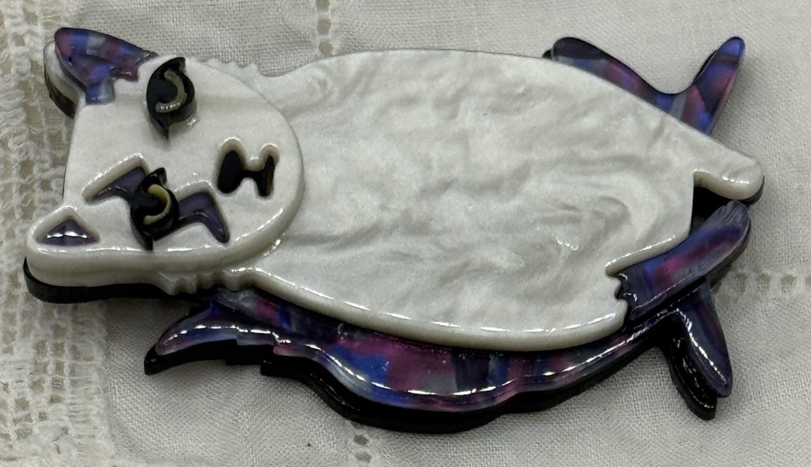 Beautiful White Oyster Shell & Purple & Pink Feet Tail & Ears Cat Brooch Pin