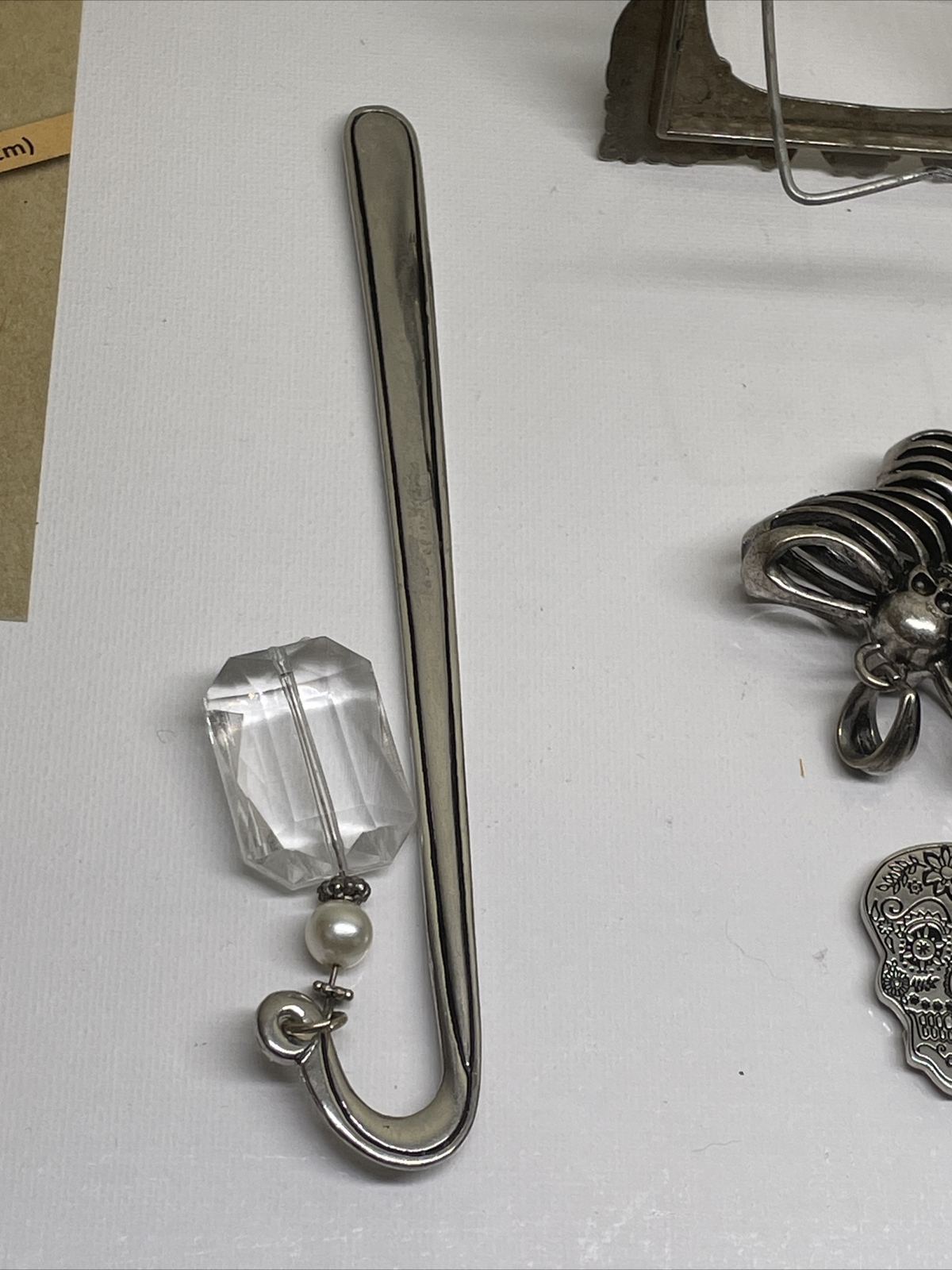 Lot of Metal Decorative Jewelry Assorted Items Seahorse Butterfly Photo H. 6 Pcs