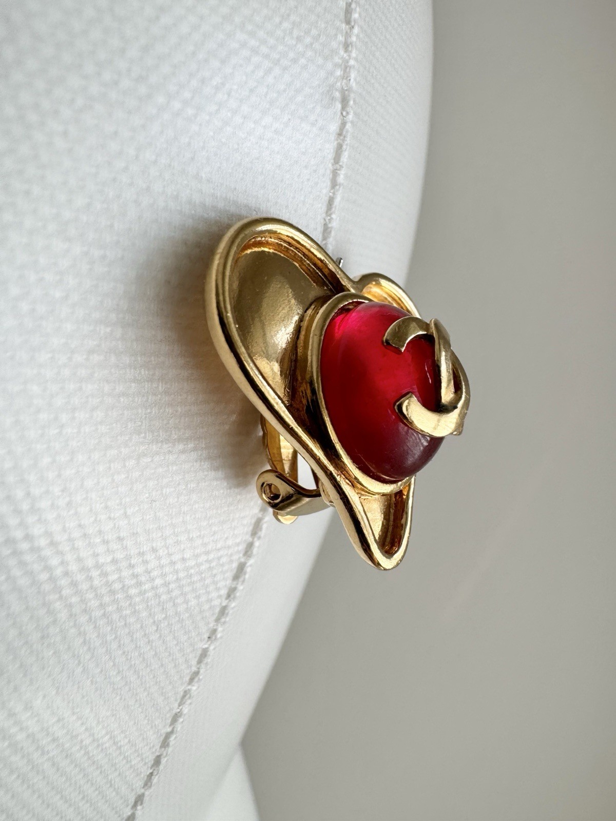 Chanel Heart 95P Gold Red CC Runway Vintage Rare Color Earrings Coco Mark 1995