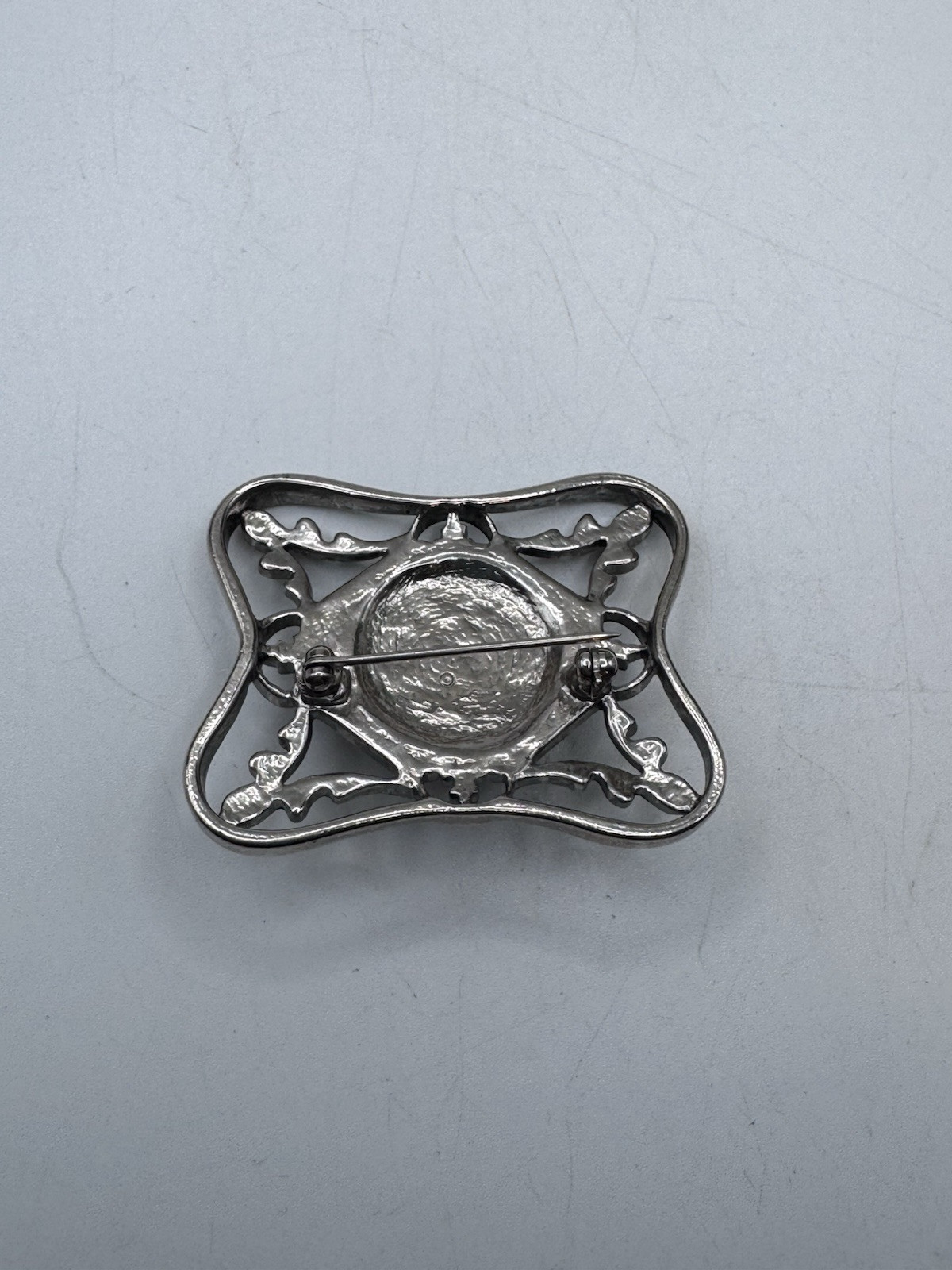 Vintage Beautiful Purple Cabuchon Stone Decorative Rectangle Pin Silver Tone
