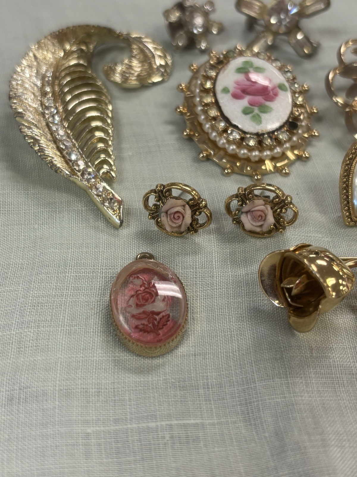 VTG Jewelry Lot Coro Monet 1928 Signed Brooches Earrings Rhinestone Gold Estate
