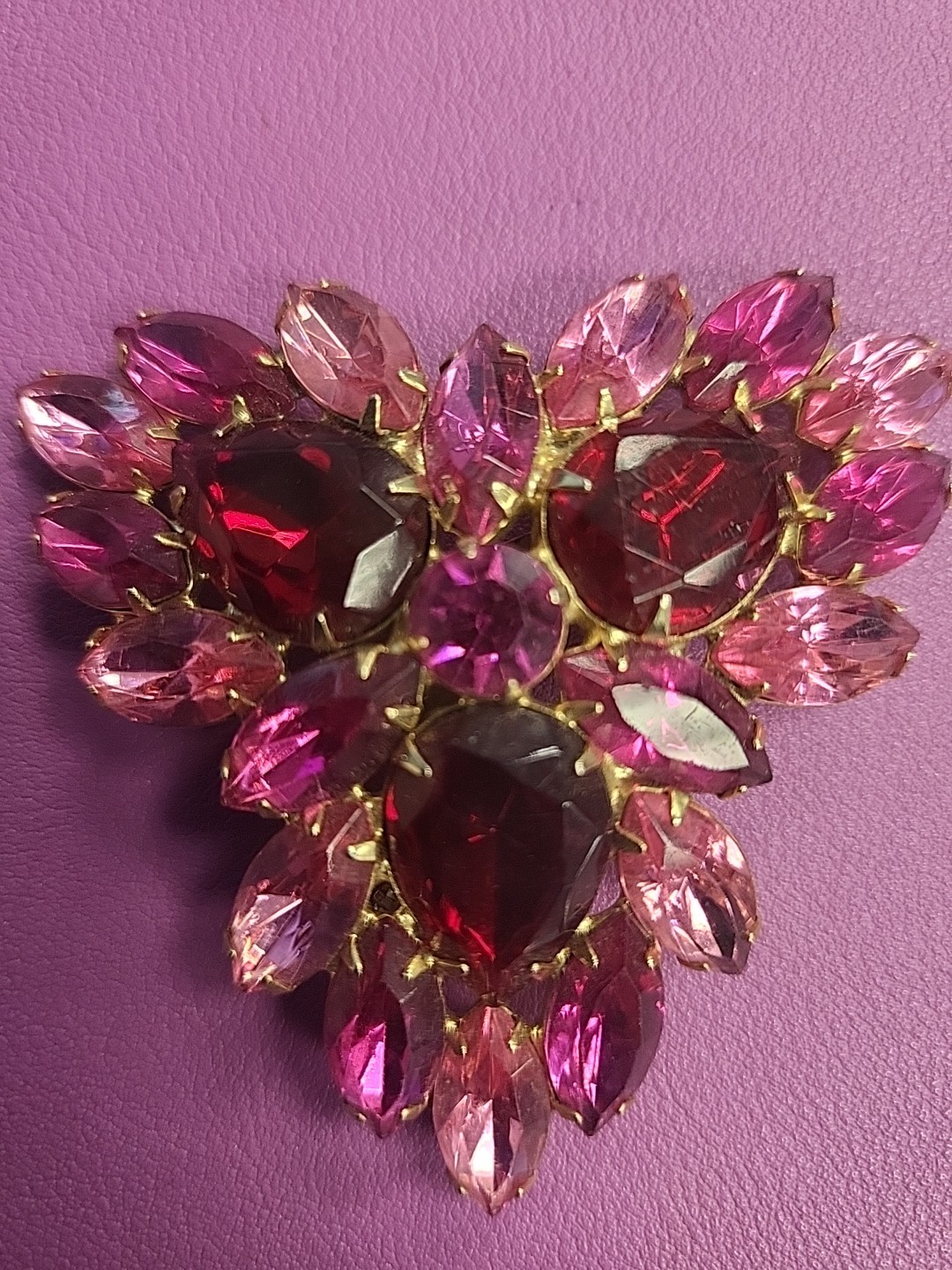 Lovely Vintage Red Fuchsia & Pink Rhinestone Brooch 2.25 Inch