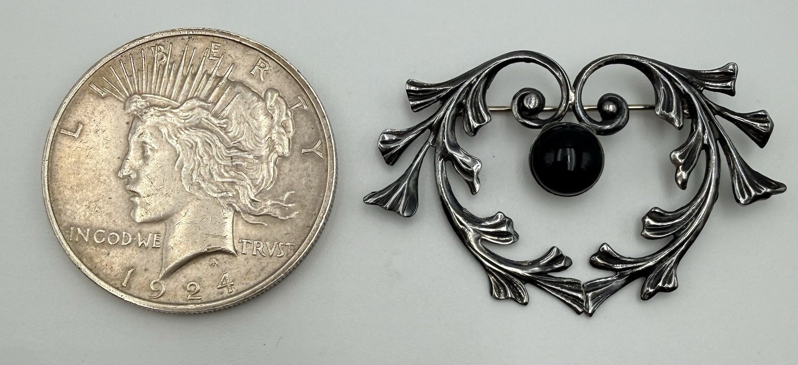 Vtg Silver Tone Black Cabochon Brooch Floral Scroll Art Nouveau Pin Openwork AC