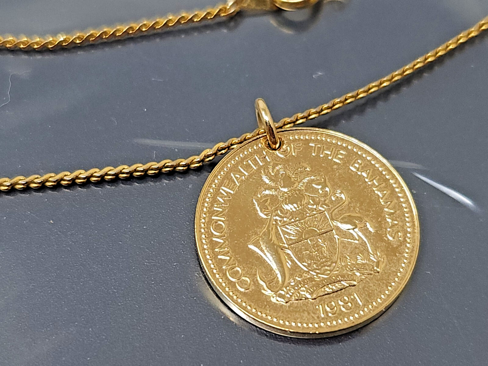 Vintage 1/20 12K GF Chain Coin Pendant Necklace 15″