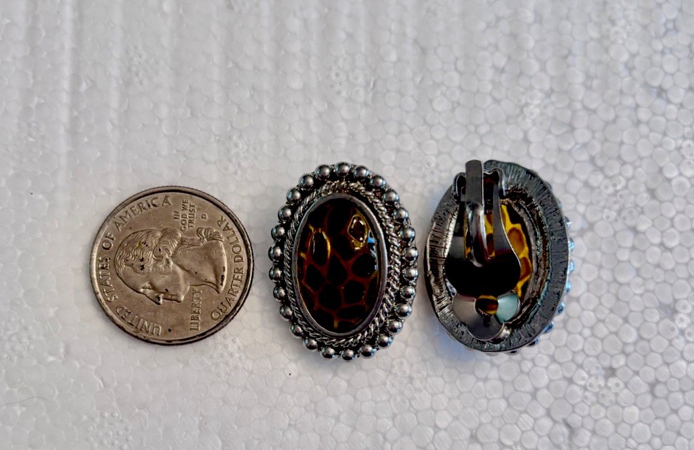 Lot Of 6 Pair Vintage 1980s Clip Earrings Yellow Gold Amber Red Black Green