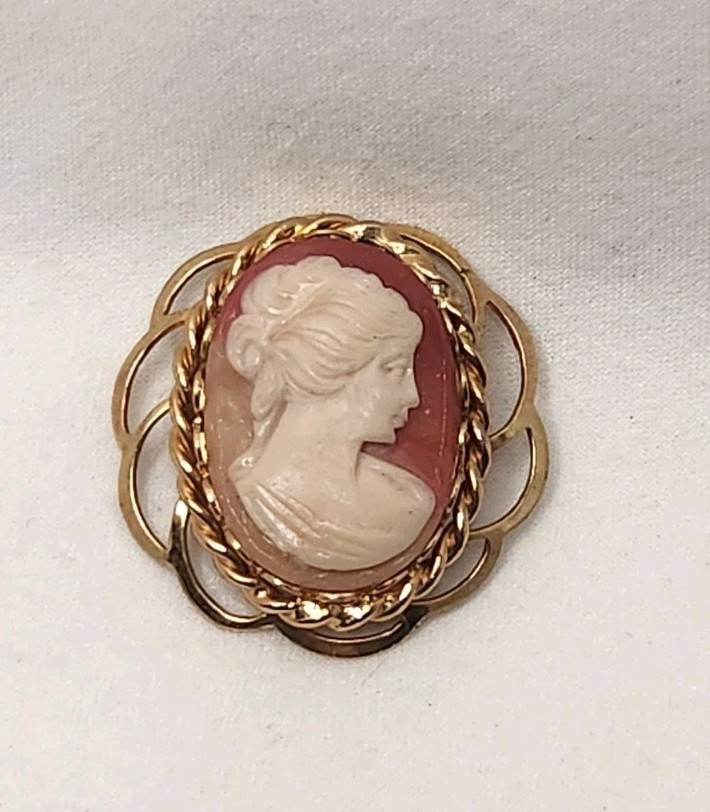 Cameo Brooch Pin Gold Tone Oval Lady Portrait Victorian Style