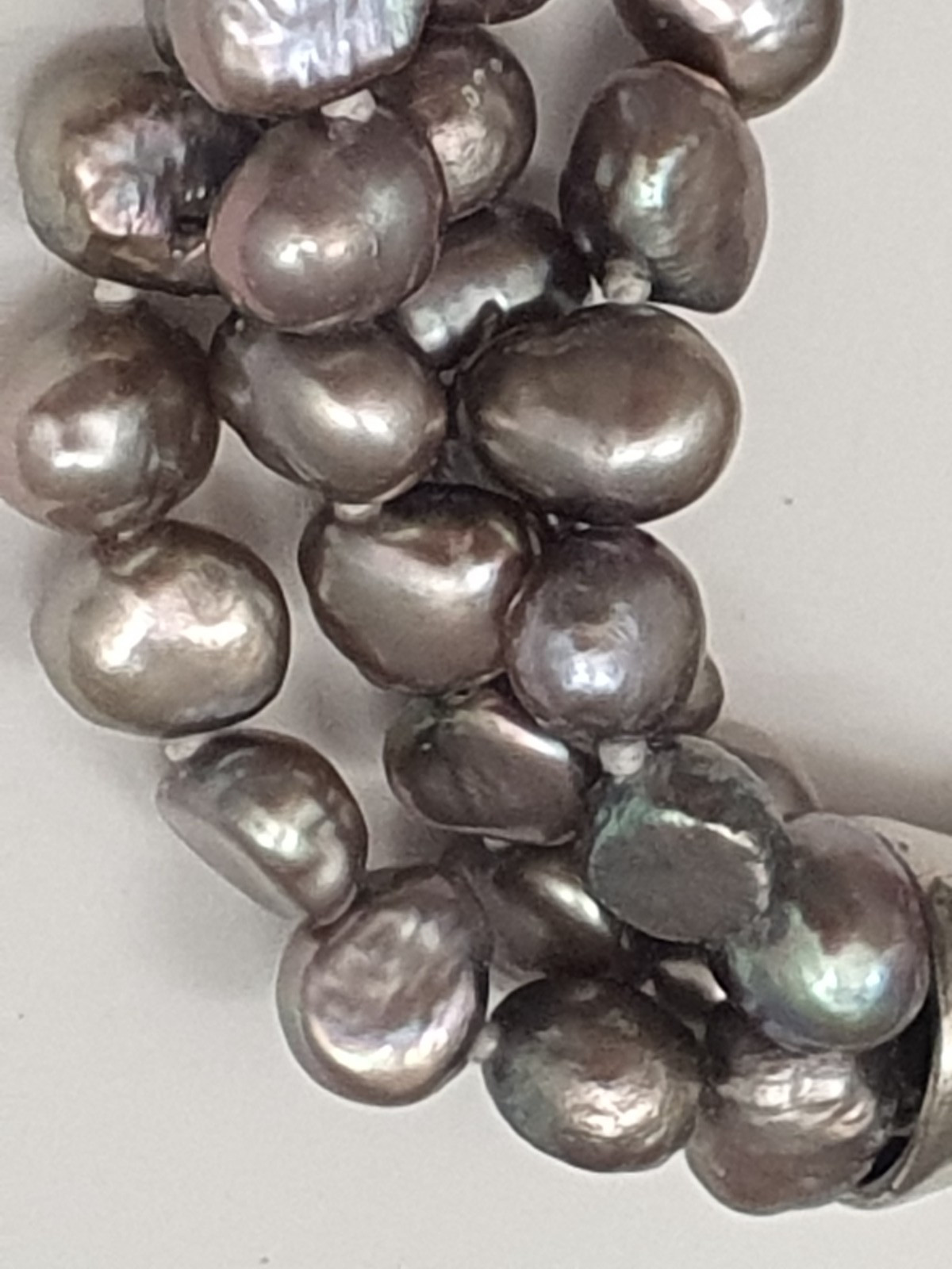 4 Strand Freshwater Pearl Necklace 17.5″ & Bracelet 7.5″ Gray Pink Iridescence