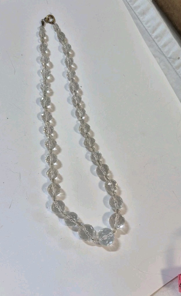 Unbranded Vintage Rock Crystal Graduated (4-14mm) Bead Necklace 16″ Length