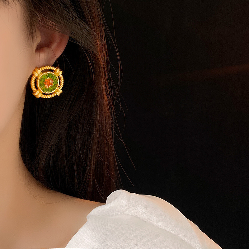 Vintage to Mod Estate Costume Women Jewelry Boho Style Dangle Drop Earrings
