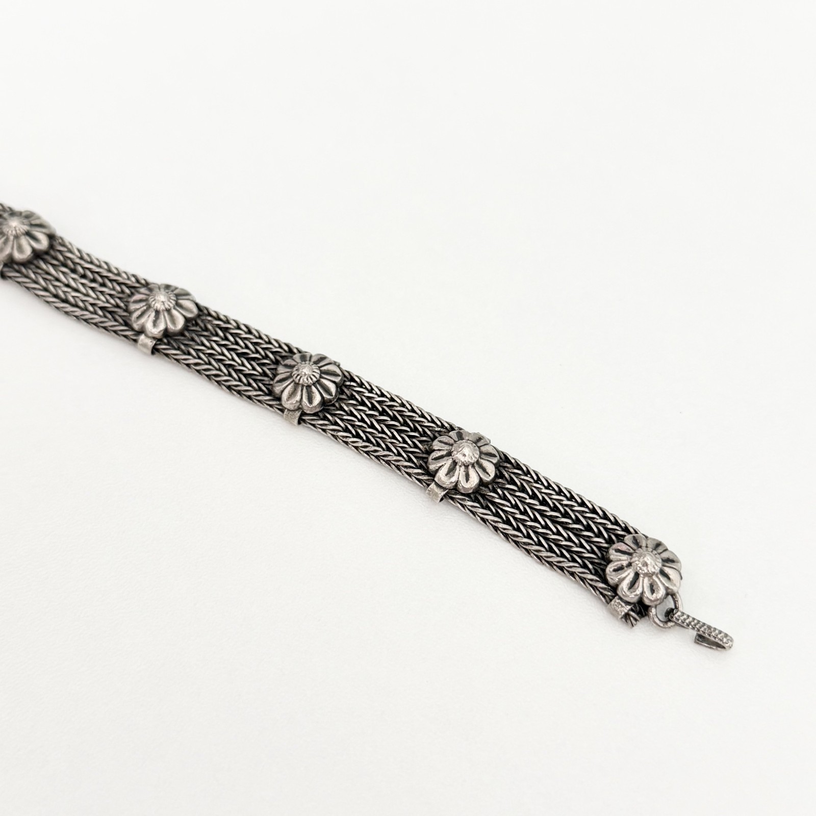 Vintage Cannetille Flower Silver Tone Chain Link Ladies Bracelet