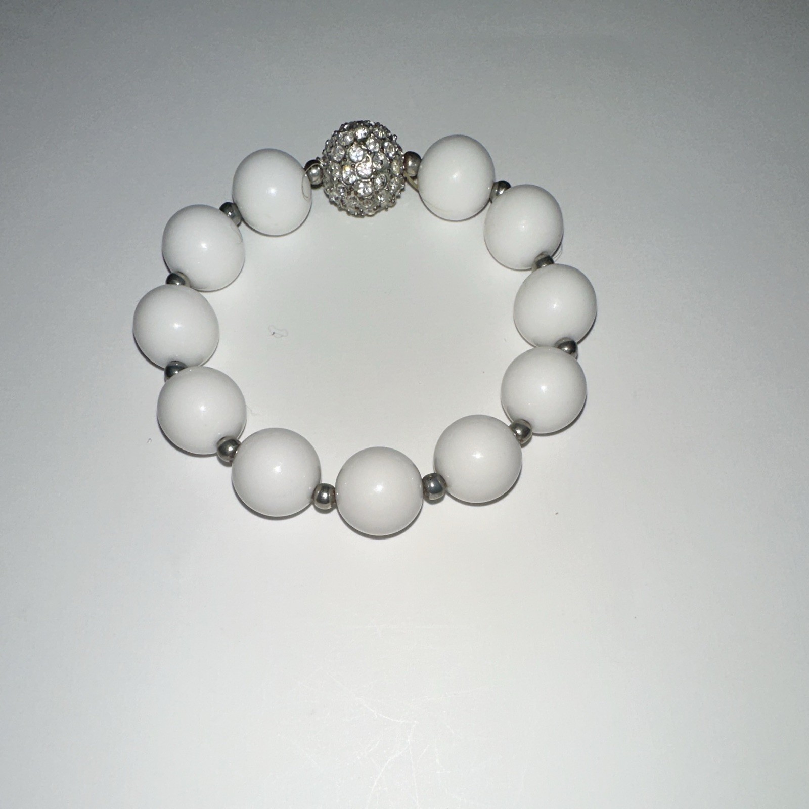 Vtg Chunky White Milk Glass Stretch Bracelet Rhinestone Pave Disco Ball Bead