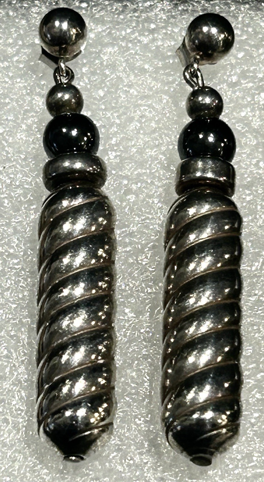 Vntg Native American Sterling Silver Twist Drop Earrings With Hematite Bead 8 Gr