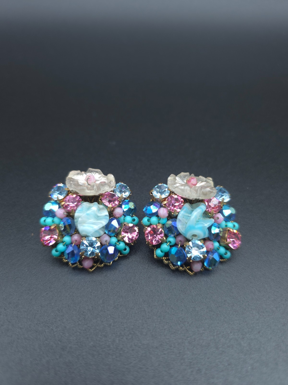 Vintage Stanley Hagler Floral Cluster Clip On Earrings Hand Wired Glass