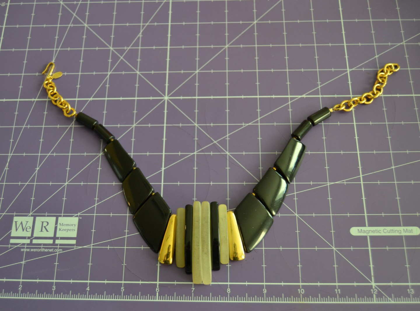 Park Lane Kontiki Black/Frosted Lucite Bib Necklace ART DECO STYLE Vtg Gold Tone