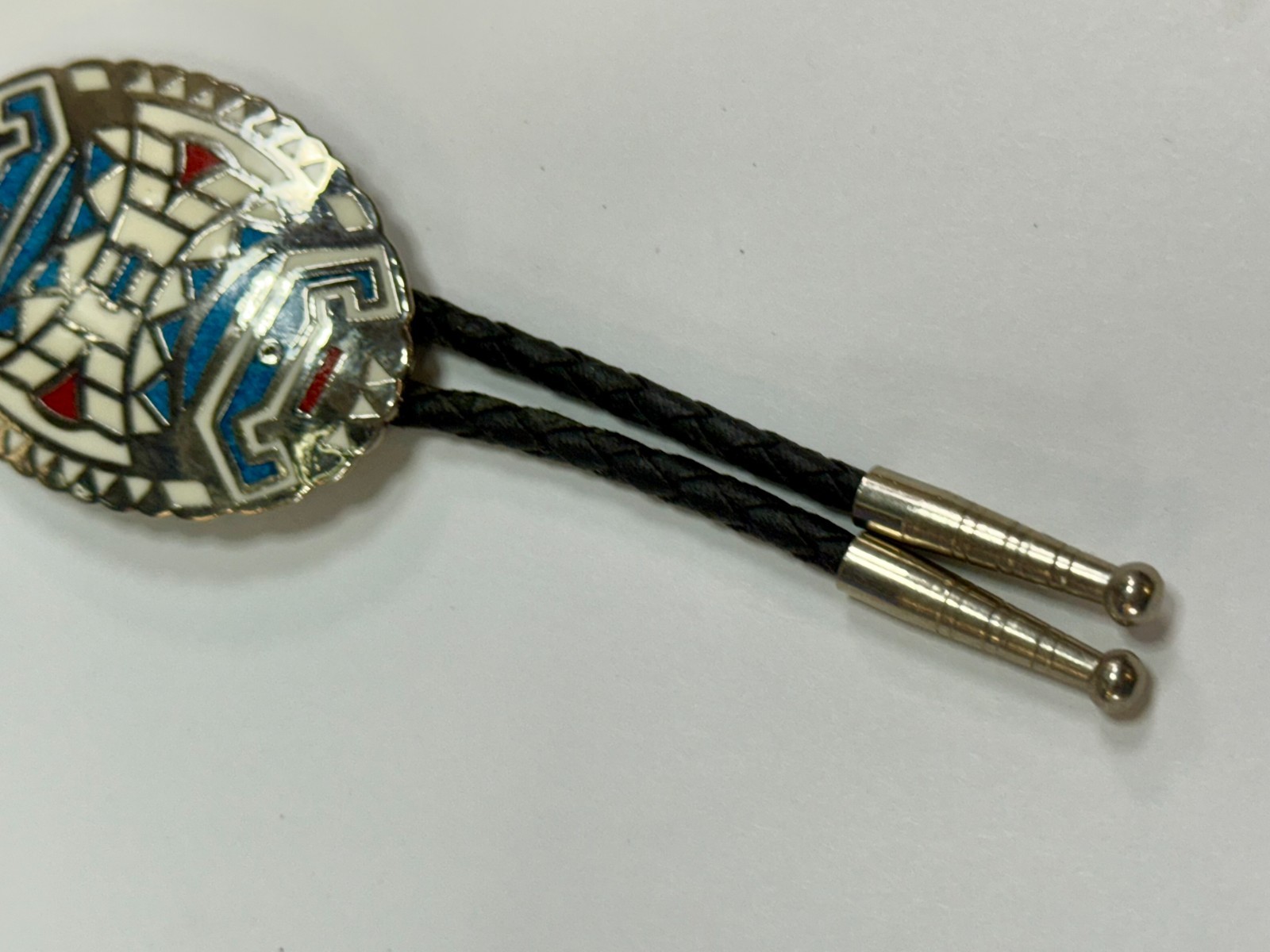 Southwestern Tribal Art Turquoise Coral Chip Inlay Vintage Bolo Tie